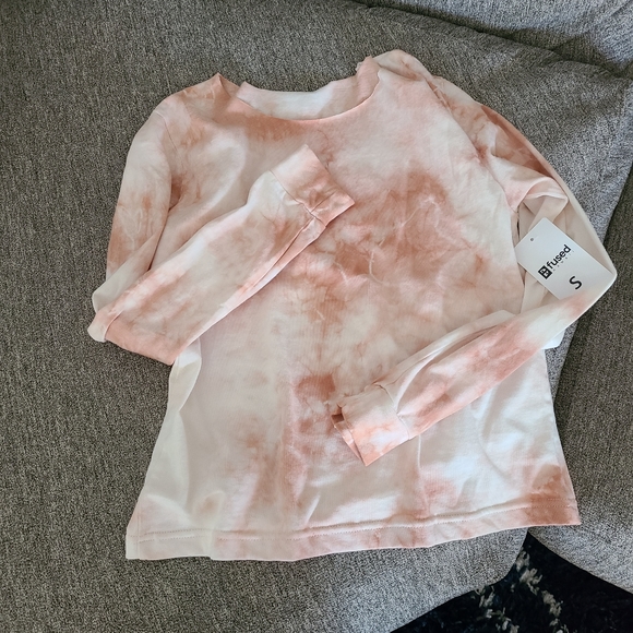 FUSED HAWAII Tops - BNWT FUSED HAWAII top